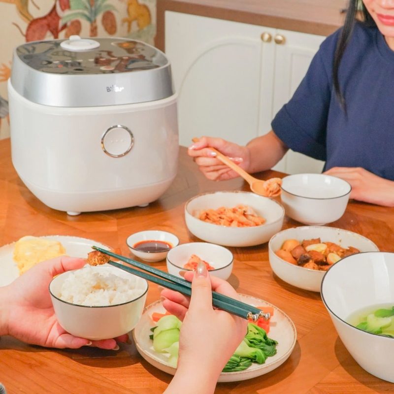 Nồi cơm điện Bear 4L RC-4H40Y